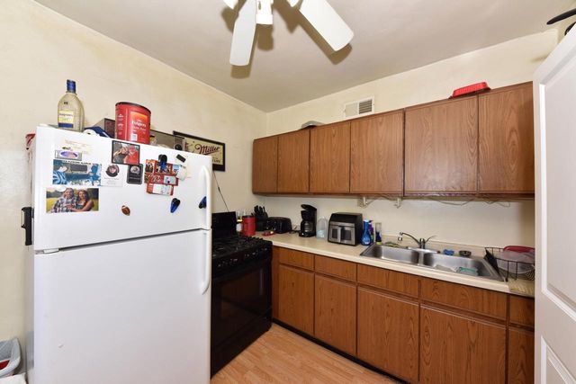 N96W20275 County Line ROAD, Menomonee Falls, WI 53051