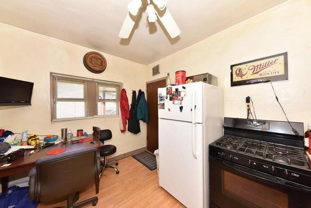 N96W20275 County Line ROAD, Menomonee Falls, WI 53051