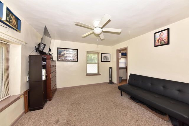N96W20275 County Line ROAD, Menomonee Falls, WI 53051