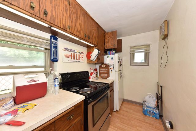 N96W20275 County Line ROAD, Menomonee Falls, WI 53051