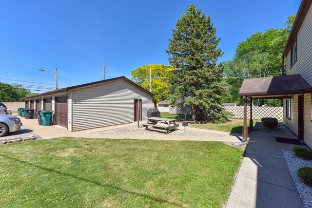 N96W20275 County Line ROAD, Menomonee Falls, WI 53051