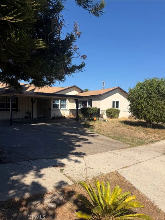 13229 Schoenborn, Sun Valley, CA 91352