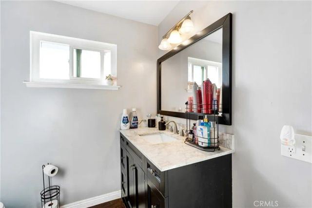 11800 Gager, Sylmar, CA 91342