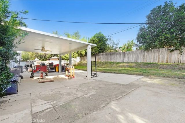 11800 Gager, Sylmar, CA 91342