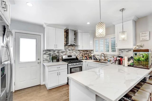 11800 Gager, Sylmar, CA 91342