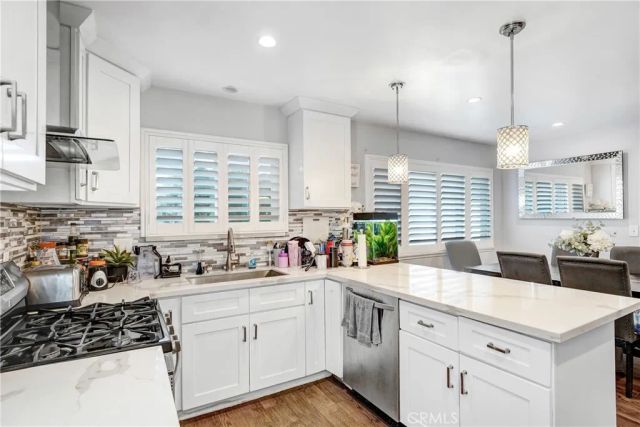 11800 Gager, Sylmar, CA 91342