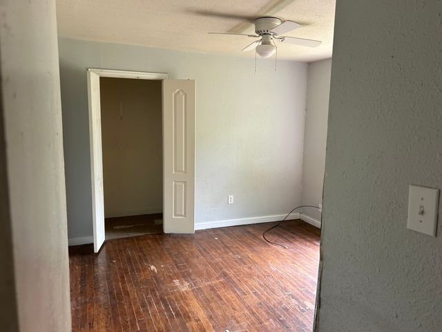 119 Vandenburg Drive, Denison, TX 75020