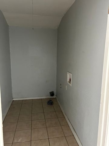 119 Vandenburg Drive, Denison, TX 75020