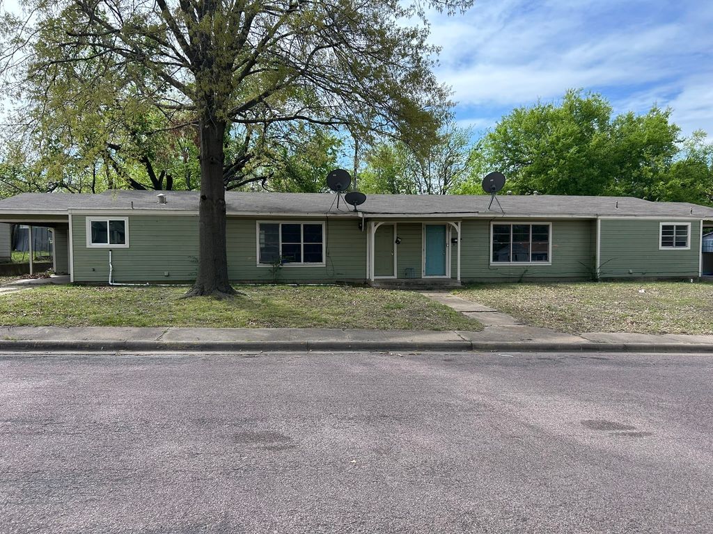 119 Vandenburg Drive, Denison, TX 75020