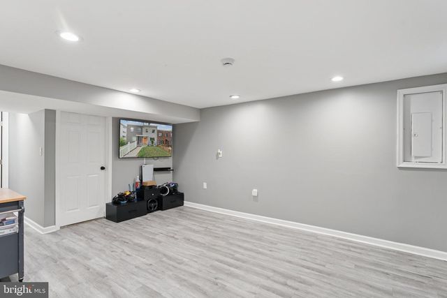 1525 MORRIS RD SE, Washington, DC 20020