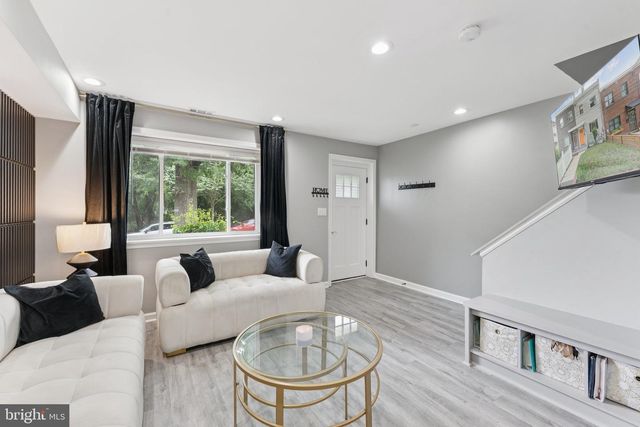 1525 MORRIS RD SE, Washington, DC 20020