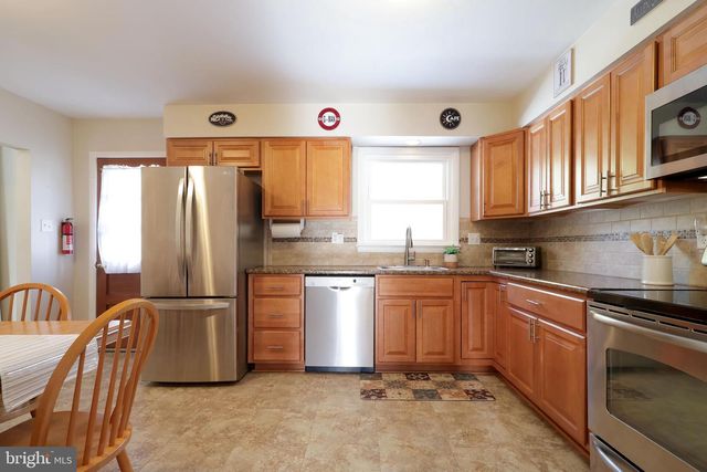 541 E MCCORMICK AVE, State College, PA 16801