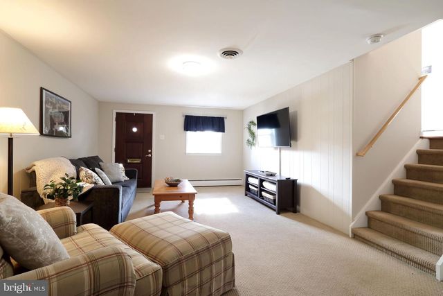 541 E MCCORMICK AVE, State College, PA 16801