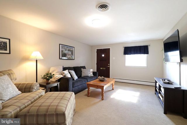 541 E MCCORMICK AVE, State College, PA 16801