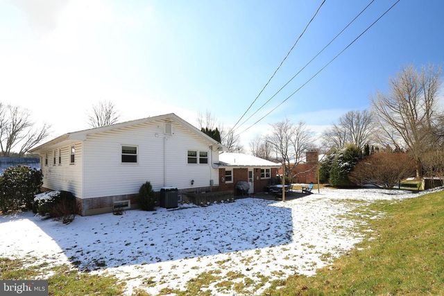 541 E MCCORMICK AVE, State College, PA 16801