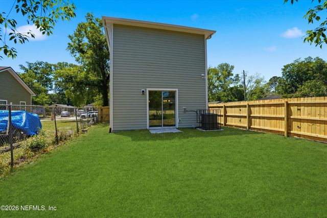 1489 W 23RD Street, Jacksonville, FL 32209