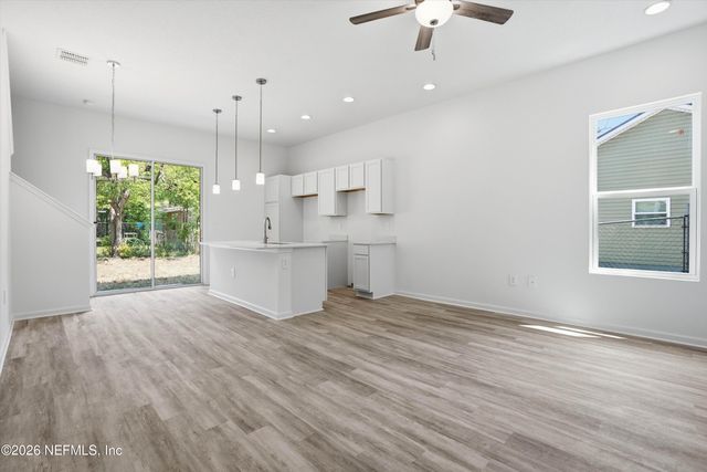 1489 W 23RD Street, Jacksonville, FL 32209