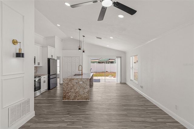 2402 AVALON COURT, Kissimmee, FL 34743