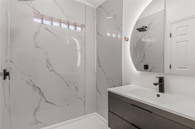 2402 AVALON COURT, Kissimmee, FL 34743