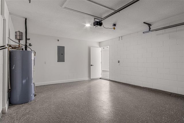 2402 AVALON COURT, Kissimmee, FL 34743