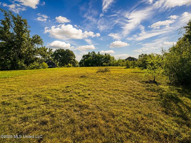 10318 Pin Oak Drive, Biloxi, MS 39532