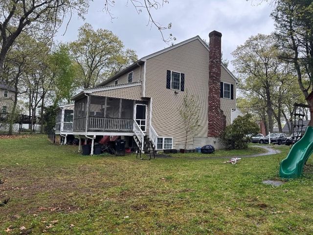 19 Fairview Rd, Framingham, MA 01701