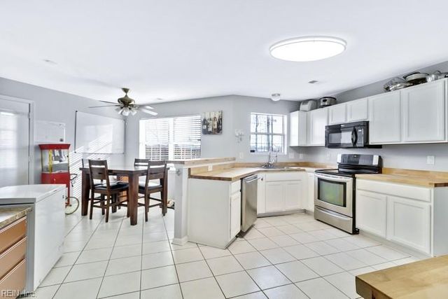 262 Weatherford Way, Newport News, VA 23602