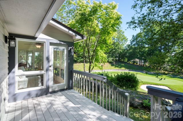 168 Overlook Drive, Flat Rock, NC 28731