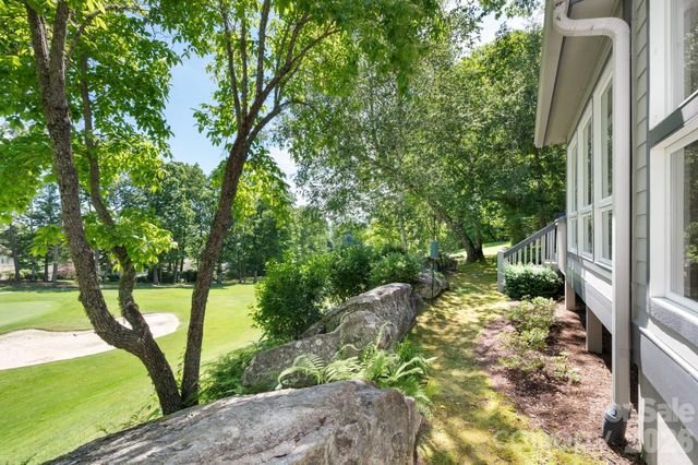 168 Overlook Drive, Flat Rock, NC 28731
