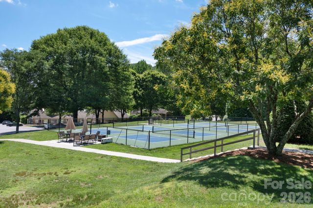 168 Overlook Drive, Flat Rock, NC 28731