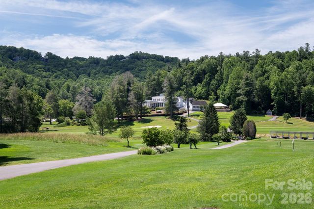 168 Overlook Drive, Flat Rock, NC 28731