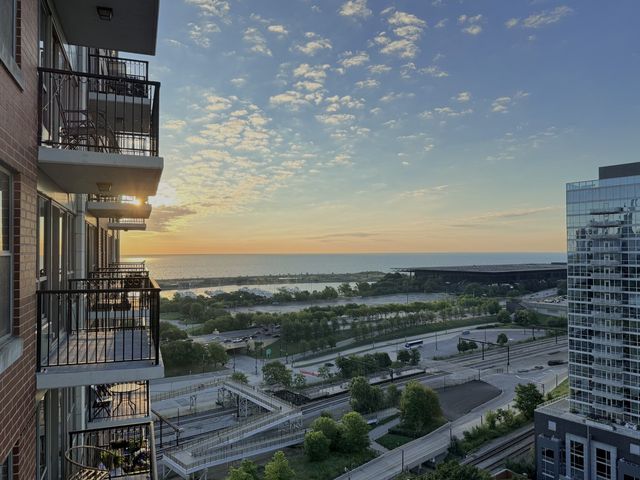 1717 S Prairie Avenue 1907, Chicago, IL 60616