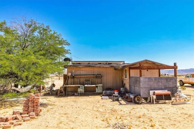 5132 Kelly Road, 29 Palms, CA 92277