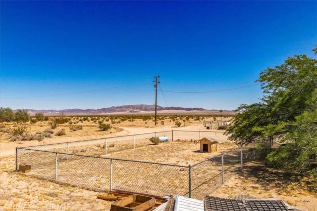 5132 Kelly Road, 29 Palms, CA 92277
