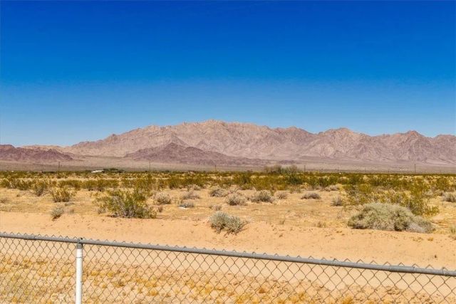 5132 Kelly Road, 29 Palms, CA 92277