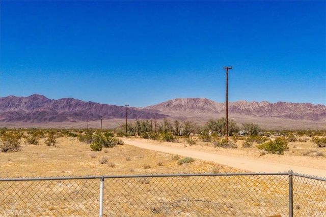 5132 Kelly Road, 29 Palms, CA 92277