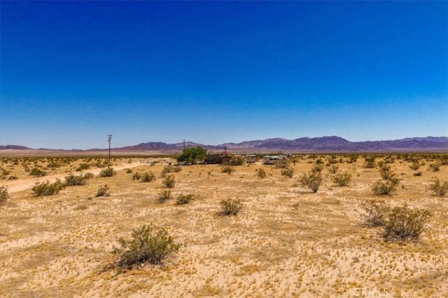 5132 Kelly Road, 29 Palms, CA 92277