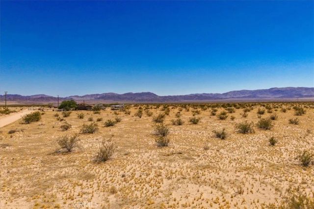 5132 Kelly Road, 29 Palms, CA 92277