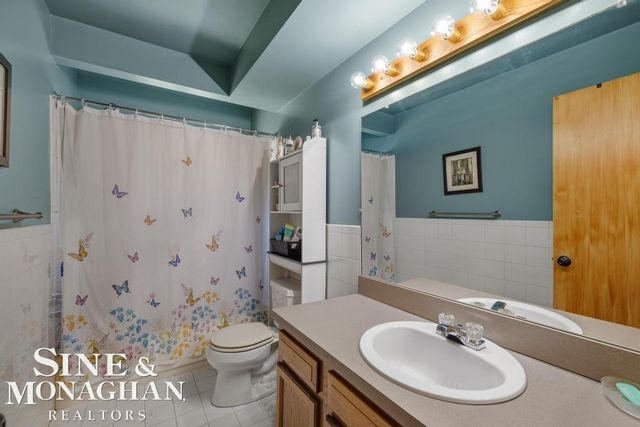 22929 Clairwood Street, St Clair Shores, MI 48080