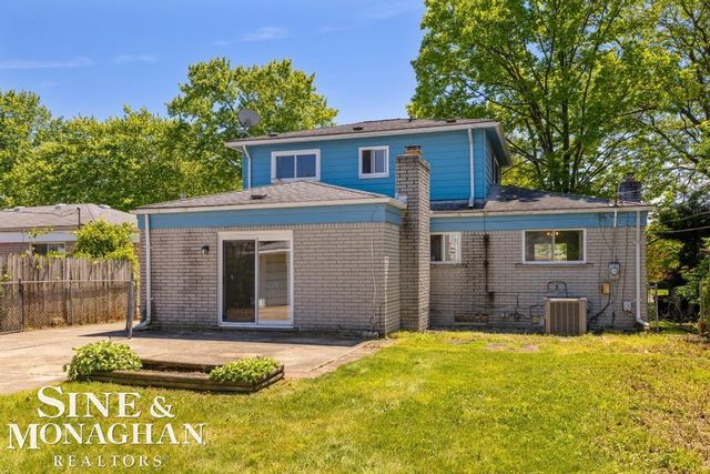 22929 Clairwood Street, St Clair Shores, MI 48080