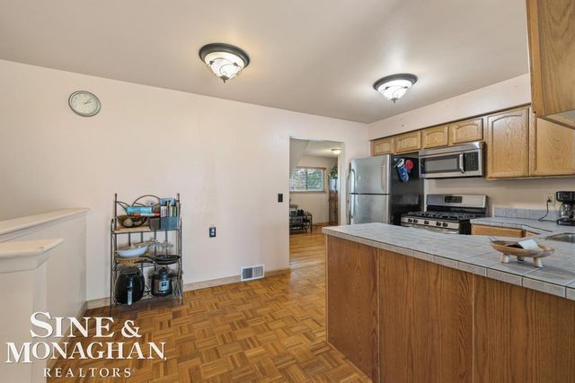 22929 Clairwood Street, St Clair Shores, MI 48080