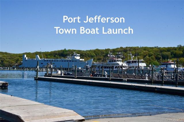 515 High Street 10, Port Jefferson, NY 11777