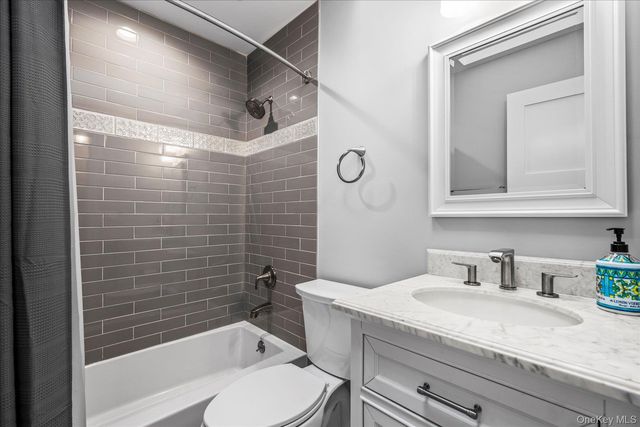 515 High Street 10, Port Jefferson, NY 11777