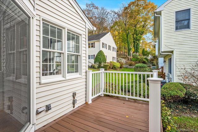 515 High Street 10, Port Jefferson, NY 11777