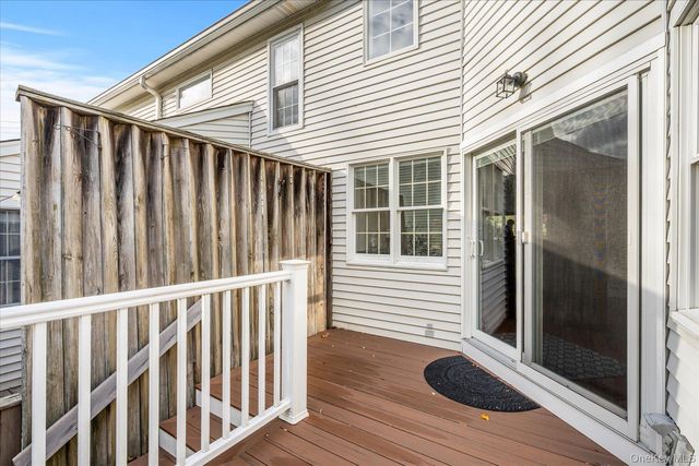 515 High Street 10, Port Jefferson, NY 11777