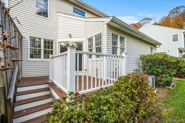 515 High Street 10, Port Jefferson, NY 11777