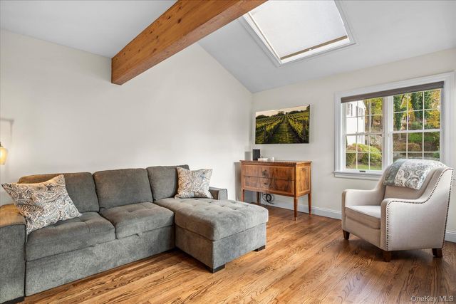 515 High Street 10, Port Jefferson, NY 11777