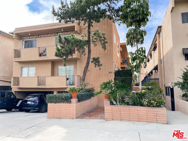 935 N Alfred Street 5, West Hollywood, CA 90069