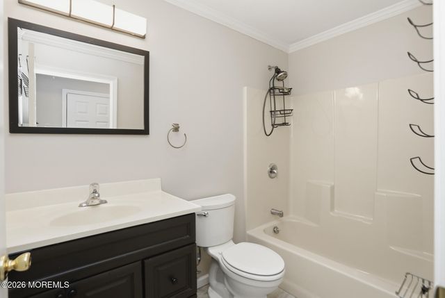 10 S Gateway Street, Toms River, NJ 08753
