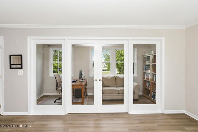 10 S Gateway Street, Toms River, NJ 08753